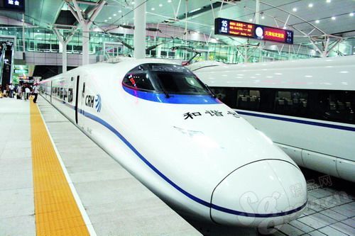 Beijing-Tianjin Intercity Railway, China's first high speed rail line, has transported an average of 20,000 passengers daily since its August 1 opening.