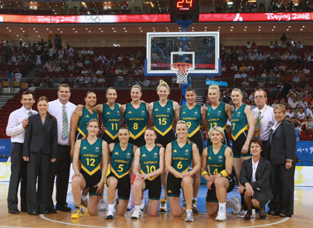 Members of women's basketball team of Australia take group photo before women's basketball preliminary Rnd group A against Belarus at Beijing Olympic Basketball Gymnasium in Beijing, China, Aug. 9, 2008. [Xinhua]