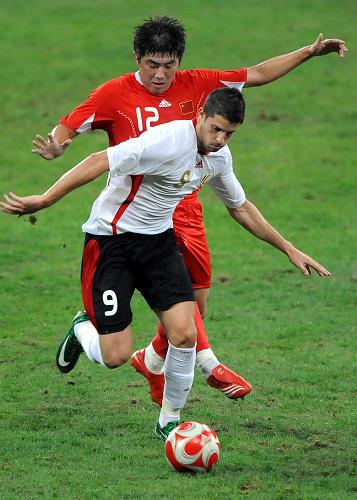 China lost the match by 0:2 to Belgium with only theoretical hope to advance to the next phase. 