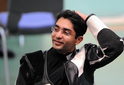 Indian Abhinav Bindra scored 700.5 points to win the men's 10m air rifle at the Olympic Games on Monday. 