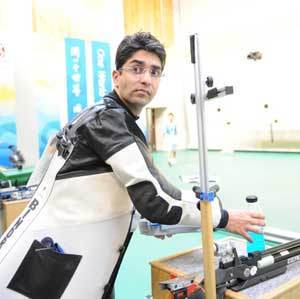 Photo taken on Aug. 11, 2008 shows Abhinav Bindra of India in men's 10m air rifle final of Beijing Olympic Games at Beijing Shooting Range Hall in Beijing, China. Abhinav Bindra of India won the gold medal in the event. [Jiao Weiping/Xinhua]