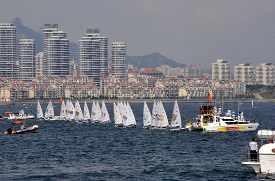 Closer to the sailing events: a glimps of the Qingdao Olympic sailing venue. [Xinhua]