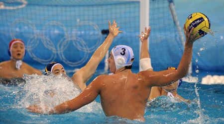 Soren Christoph Mackeben of Germany shoots during the match Germany VS China of the men's preliminary round group B of the Beijing 2008 Olympic Games Water Polo event in Beijing, Aug 12, 2008. Germany beat China 6-5.[Xinhua]
