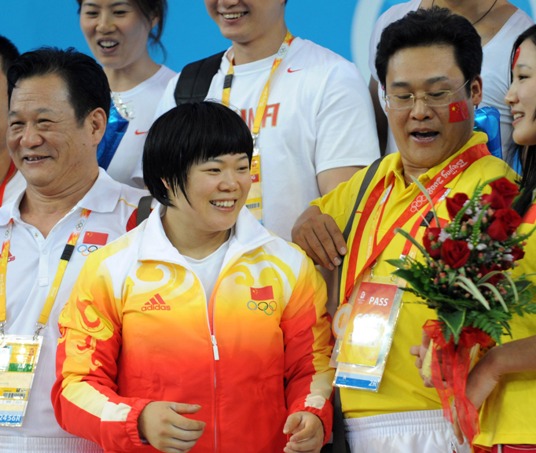 Liu, 23, snatched 128kg, which is the first world record created by Chinese at Bejing Games, jerked 158kg, totaling 286kg.
