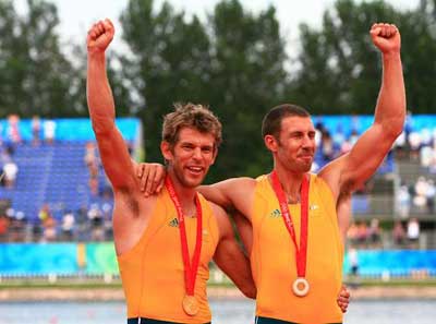 Australia wins men's double sculls rowing gold. [Xinhua]