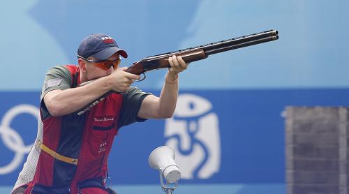 Vincent Hancock of US takes the title of mens' skeet.