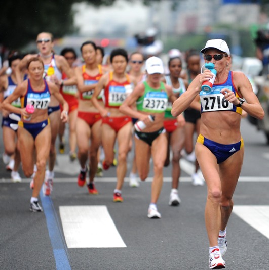 Romanian runner Constantina Tomescu added her country on August 17 a gold medal at the Beijing Olympics while Chinese Zhou Chunxiu created her country's Olympic best by getting a bronze in women's marathon. The 38-year-old Tomescu clocked 2 hours 26 minutes 44 seconds and Zhou finished in 2:27:07, or her second personal best. [Xinhua]