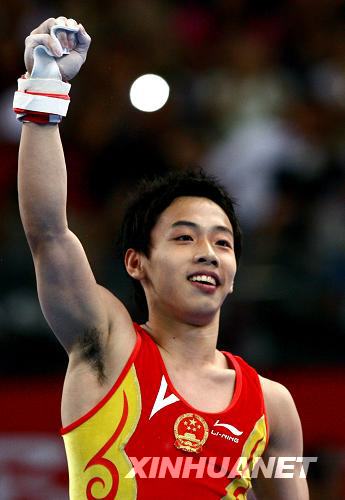 Zou Kai highlights China's brilliant gymnastic show with horizontal bar gold. 