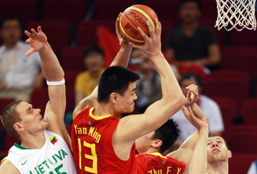 Lithuania beats China 94-68 in quarterfinals of Beijing Olympic Games basketball tournament on Aug. 20. [Xinhua]