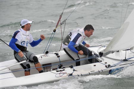 Iain Percy/Andrew Simpson of the Great Britain compete during Star Medal Race of the Beijing 2008 Olympic Games Sailing event in Qingdao, Olympic co-host city in east China's Shandong Province, Aug. 21, 2008. Iain Percy/Andrew Simpson of the Great Britain won the gold medal in the event. [Xinhua]