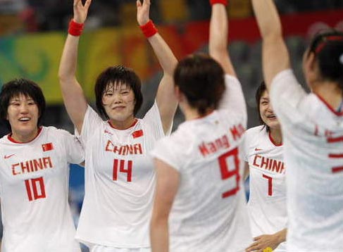 China downed Sweden 20-19 in the women's handball's 5-8 placement on Thursday. [Sohu]