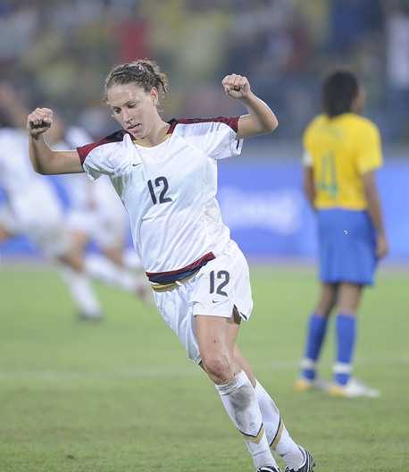 The defending champion United States crushes Brazil 1-0 in the Olympic women's soccer final Thursday night, continuing their victory beating Brazil in Athens Games. [Xinhua]