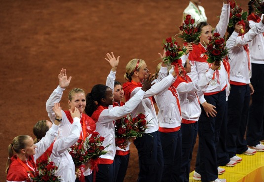 Japan downs USA by 3-1 in softball final thus obtains the gold for this event. After the victory celebration ceremony, players of both team make a '2016' pattern with the balls, wishing this event, which is planned to miss the 2012 London Games, will make its return in 2016 Olympics. [Xinhua]