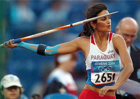 Leryn Franco of Paraguay is pictured during the women's javelin throw competition during the 2004 Athens Olympic Games. Leryn Franco has been named by many the most beautiful woman at this year’s Olympics. [Xinhua]