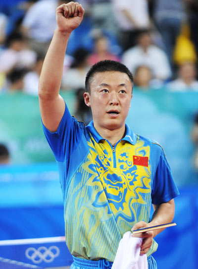 Ma Lin celebrates victory. (Photo credit: Xinhua)