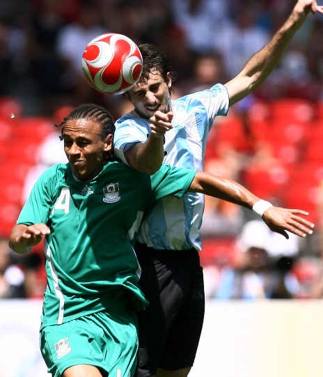 Argentine men's football team beats Nigeria in the Olympic men's football final held in Beijng on August 23 with talented winger Angel di Maria's goal during the second half. Brazil beat Belgium and got the bronze medal yesterday. [Xinhua]