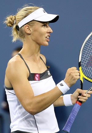 Elena Dementieva of Russia jubilates during the 4th round of the women's singles event against Li Na of China at the US Open 2008 held in New York, the United States, Aug. 31, 2008. Elena Dementieva won the match 2-0. (Xinhua/Hou Jun) 