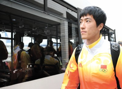 Liu Xiang arrives in Shanghai August 27.