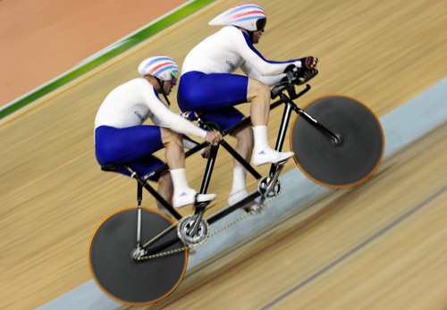 Photos: Britain claims Men&apos;s 1km Time Trial (B&VI) gold