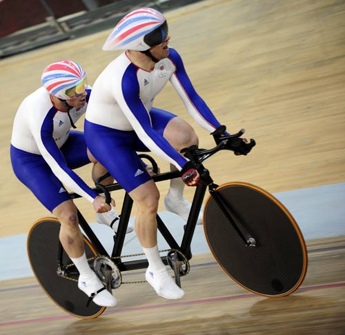 Photos: Britain claims Men&apos;s 1km Time Trial (B&VI) gold