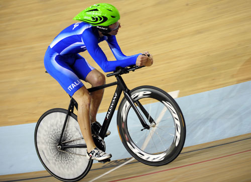 Photos: Paolo Vigano wins Men's Individual Pursuit (LC 4) gold