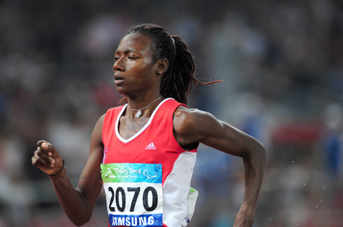 Photos: Somaya Bousaid wins Women's 800m- T13/12 gold