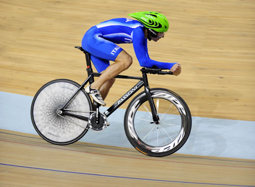 Photos: Paolo Vigano wins Men's Individual Pursuit (LC 4) gold