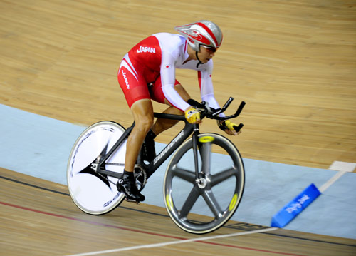 Japan's Ishii Masashi finished in a new world record time of one minute and 8.771 seconds to claim the Men's Cycling Track 1km Time Trial (CP4) gold medal on September 9, 2008.