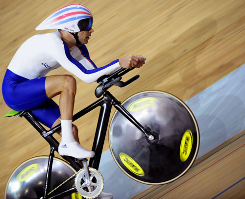 Britain's Darren Kenny finished in one minute and 8.668 seconds to claim the Men's Cycling Track 1km Time Trial (CP3) gold medal on September 9, 2008. 