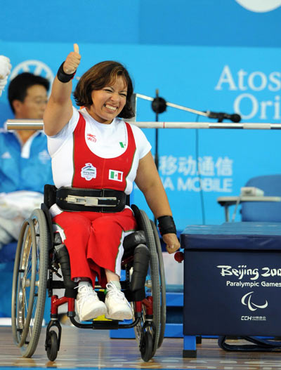Amalia Perez celebrates her victory. [Xinhua]