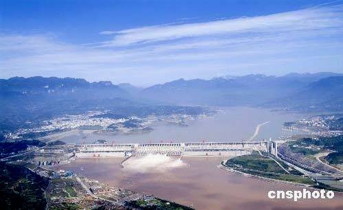 Chinese authorities announced on Wednesday the Three Gorges Project water level would be raised to 175 meters, a milestone in its construction, in mid-September. Photo August 31, 2008