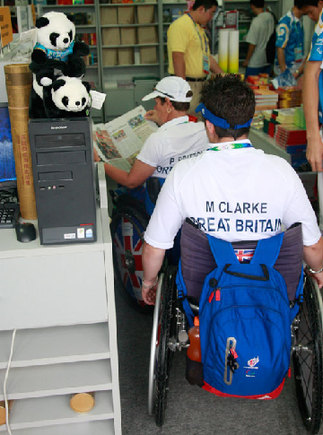 Paralympians relaxing in the Paralympic Village bookshop, Beijing, September 9, 2008 [Zhang Yunxing/China.org.cn]