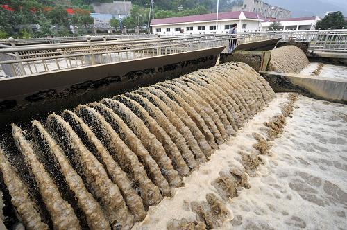 The picture taken on September 10, 2008 shows a sewage treatment plant in Zigui County, Hubei Province. The county has completed 14 garbage and sewage treatment projects in recent years with daily sewage treatment capacity reaching 31,100 tons and daily garbage treatment capacity reaching 1.48 million tons. The county has become a safe environmental protective screen of the Yangtze River.