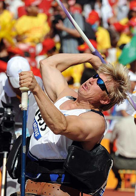 Markku Niinimaki of Finland competes during the men&apos;s javelin throw F53/54 final at the National Stadium，also known as the Bird&apos;s Nest，during the Beijing 2008 Paralympic Games in Beijing, China, Sept. 12, 2008. Niinimaki claimed the title with 29.33 meters. (Xinhua/Wang Song)