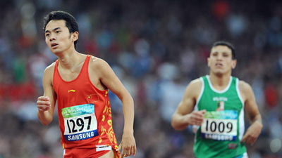 Yang Sen won gold in Men's 100m T35 final.