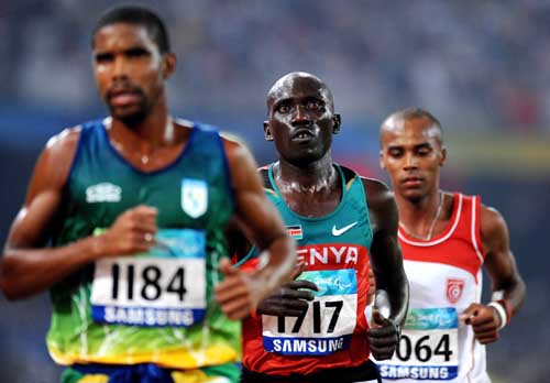 Photos: Henry Kiprono Kirwa wins Men's 10000m T12 gold