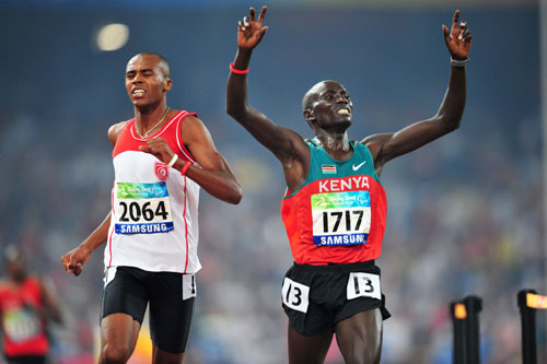 Photos: Henry Kiprono Kirwa wins Men's 10000m T12 gold