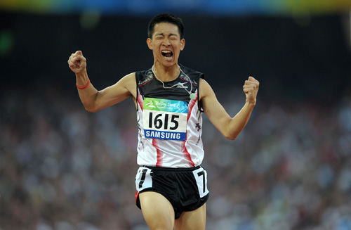 So Wa Wai of Hong Kong, China, with a time of 24.65 seconds, claimed the Men's 200m T36 gold medal at the National Stadium also known as the Bird's Nest during the Beijing 2008 Paralympic Games on September 15.