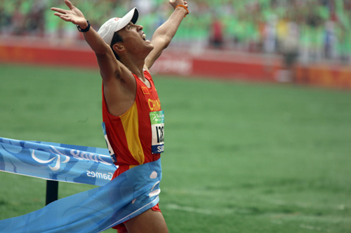 China's Qi Shun won the Men's Marathon T12 with a time of 2:30:32 and set a new world record during the Beijing 2008 Paralympic Games on September 17. 2008.
