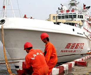 Emergency rescue ship for Shenzhou-7 ready