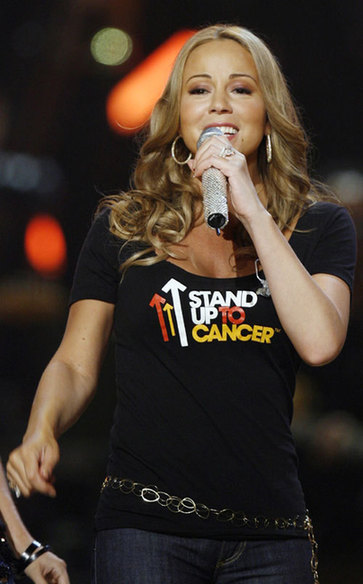 Singer Mariah Carey performs during the 2008 Fashion Rocks concert to begin the 2009 Spring/Summer Fashion Week in New York September 5, 2008. 