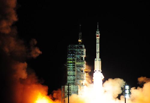 China launched its third manned spacecraft on Thursday with three astronauts on board to attempt the country's first-ever space walk. The spaceship Shenzhou-7 blasted off on a Long March II-F carrier rocket from the Jiuquan Satellite Launch Center in the northwestern Gansu Province at 9:10 p.m. after a breathtaking countdown to another milestone on China's space journey. [Xinhua]