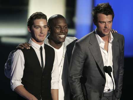 Actors (L-R) Shia LaBeouf, Tyrese Gibson and Joshn Duhamel, stars of the film 'Transformers,' present the best performance award at the 2007 MTV Movie Awards in Los Angeles, California June 3, 2007. Actors (L-R) Shia LaBeouf, Tyrese Gibson and Joshn Duhamel, stars of the film 'Transformers,' present the best performance award at the 2007 MTV Movie Awards in Los Angeles, California June 3, 2007.