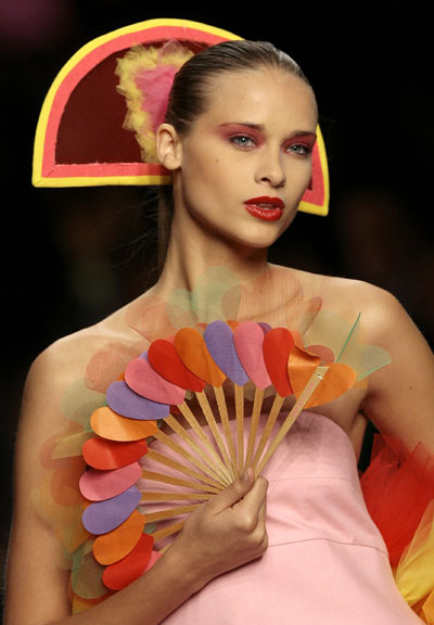 A model displays a creation as part of Agatha Ruiz De La Prada's Spring/Summer 2009 women's collection during Milan Fashion Week September 26, 2008.