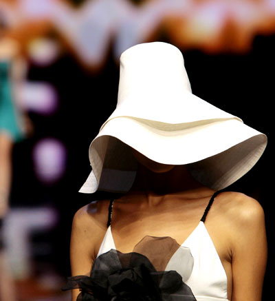  A model displays a creation as part of Kira Plastinina Spring/Summer 2009 women's collection during Milan Fashion Week September 27, 2008.