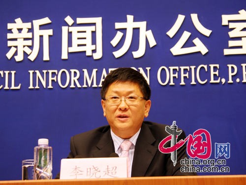 Li Xiaochao, the NBS spokesman, noted that the 9.9 percent growth was achieved on a large economic volume.
