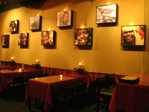 A photo taken on October 17, 2008 shows the decorations on the wall in Beijing's First Ethiopian Restaurant. [Photo: CRIENGLISH.com] 