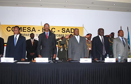 (L-R) Acting President of South Africa, Kgalema Motlanthe, Rwanda President Paul Kagame, Uganda President Yoweri Kaguta Museveni, Kenya President Mwai Kibaki, and President Jakaya Kikwete of Tanzania, attend the official opening of the First COMESA-SADC-EAC Tripartite Summit on Oct. 22, 2008. The East African community (EAC), the Common Market for Eastern and Southern Africa (COMESA) and the Southern African Development Community (SADC) kicks off its first tripartite summit in Kampala, Uganda, Oct. 22, 2008.