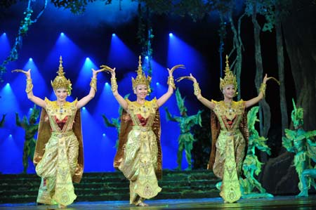 Dancers perform during a performance called 'The Night of Southeast Asia', which is a part of the Nannning International Folk Song Arts Festival, in Nanning, capital of southwest China's Guangxi Zhuang Autonomous Region, Oct. 23, 2008.