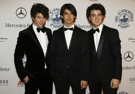 The Jonas Brothers arrive at the Carousel of Hope Ball in Beverly Hills October 25, 2008. The ball benefits the Barbara Davis Center for Childhood Diabetes. Picture taken October 25, 2008.